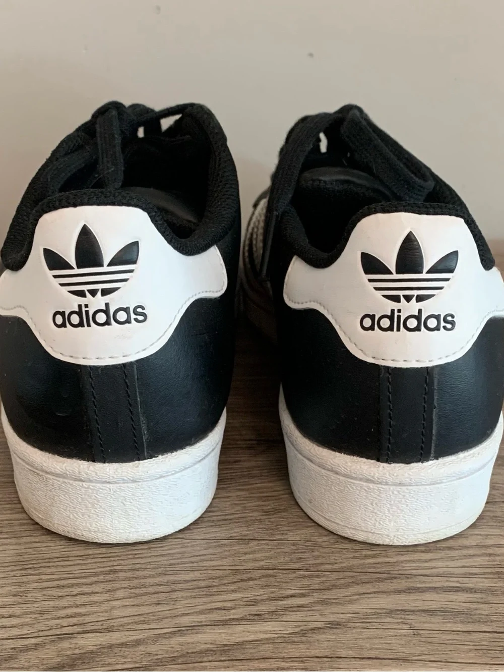 Adidas Women's Superstar Sneakers Core Black Cloud White Lace-Up Shoes 9.5
